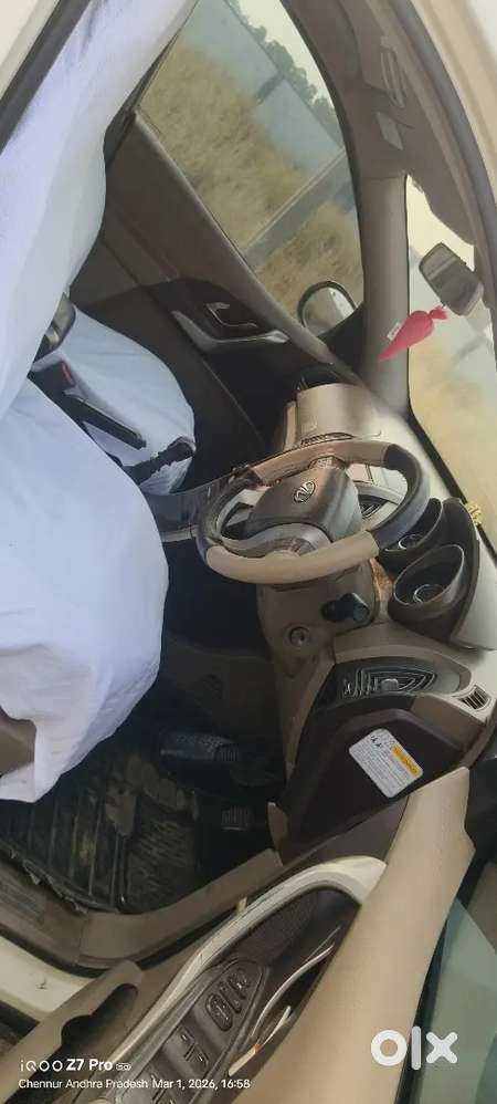 Mahindra Xuv500 2015 Diesel 185000 Km Driven