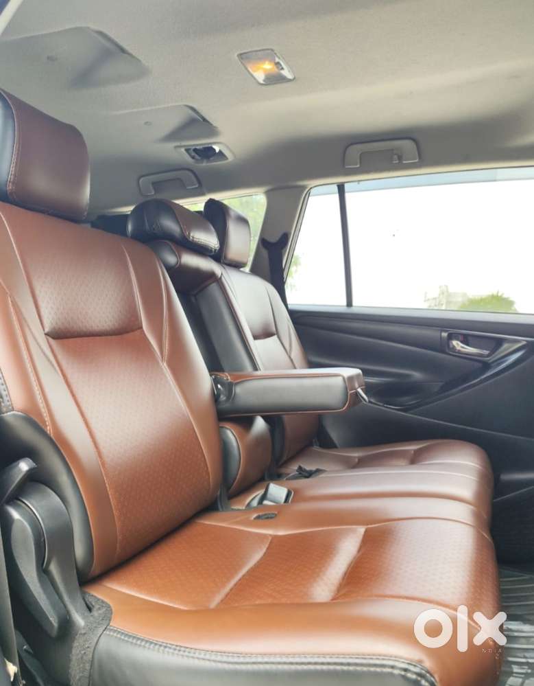 Toyota Innova Crysta 2.4 G Mt 8s, 2022, Diesel
