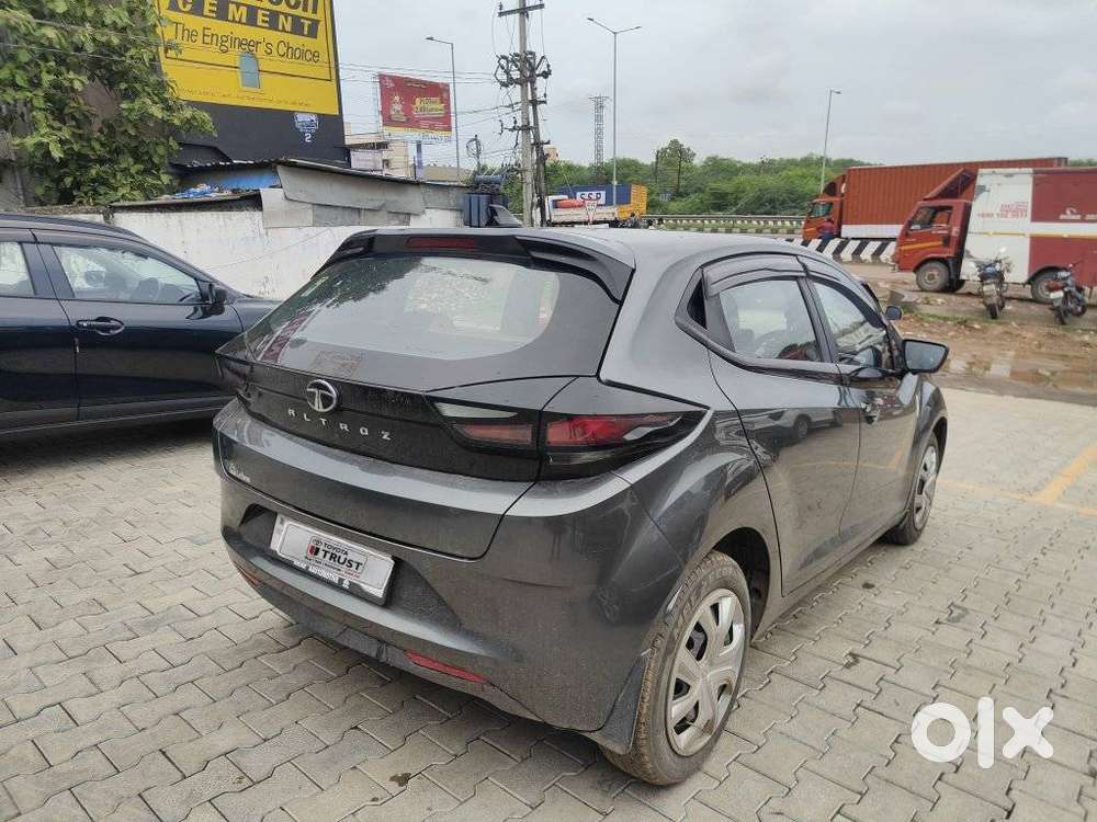 Tata Altroz 1.2 Xm Plus, 2024, Petrol