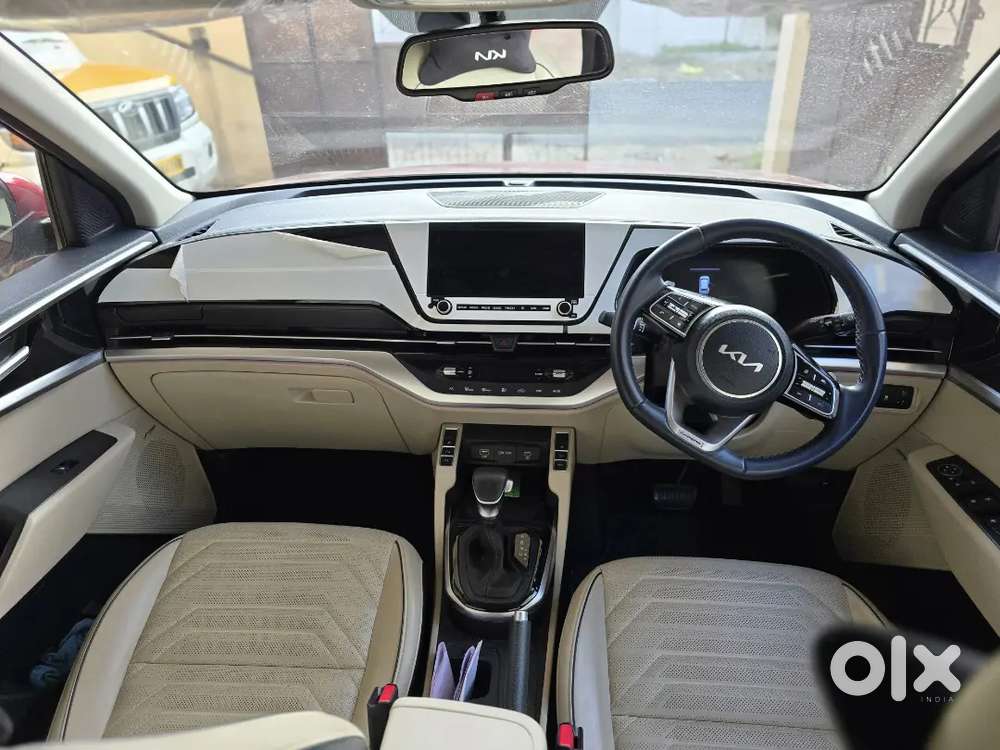 Kia Carens 2023 Petrol 26500 Km Driven