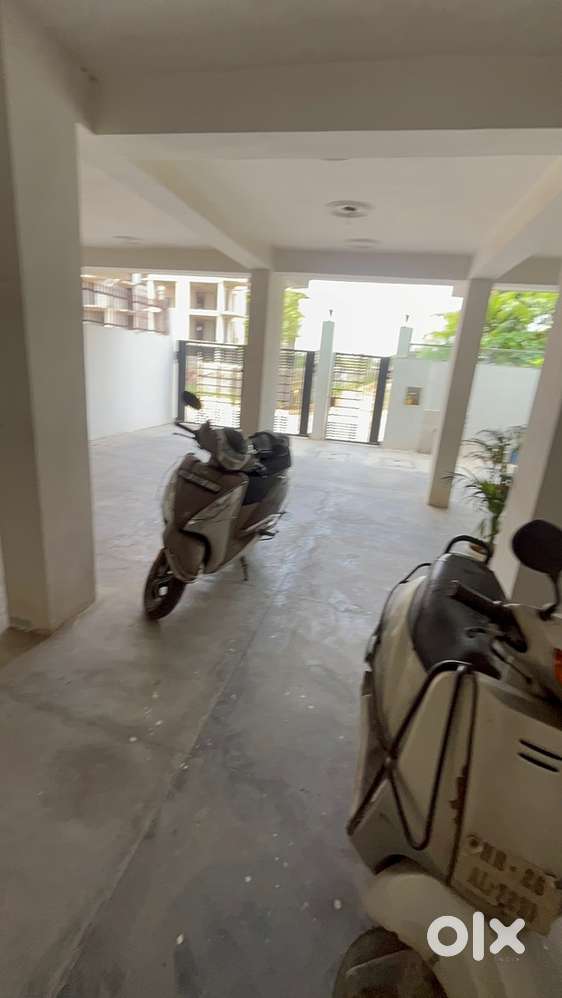 A new builder floor is for sale in sec- 79 near mkt in Rs 101 lakhs.