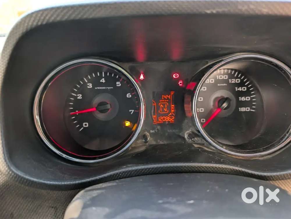 Mahindra Tuv 300 Diesel 2017
