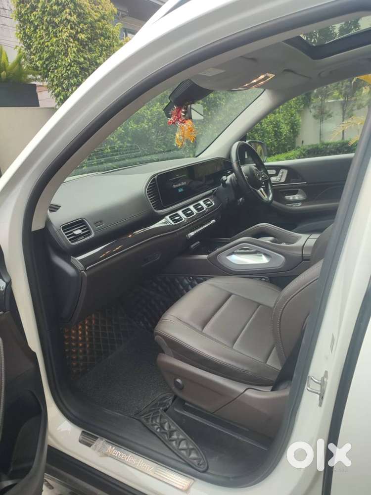 Brand New Condition Mercedez Gls 400d Diesel 2021 Model