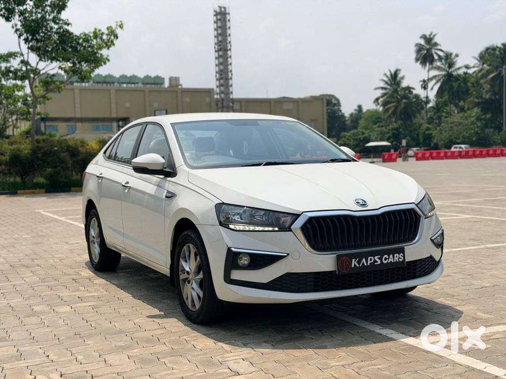 Skoda Slavia 1.0 Ambition Tsi At, 2023, Petrol