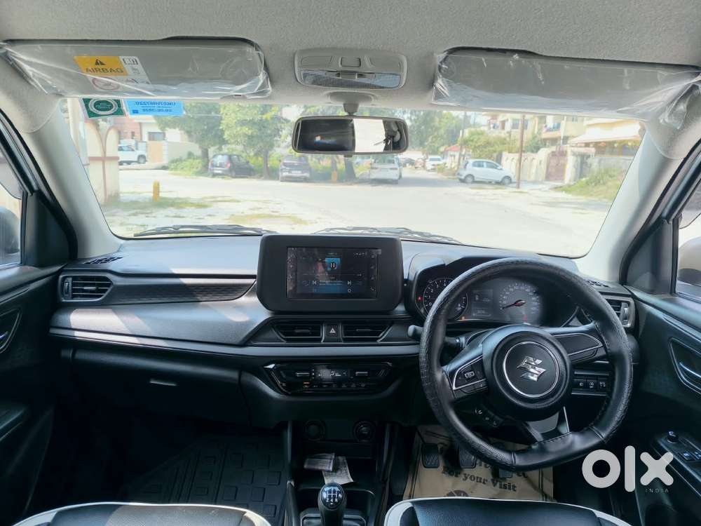 Maruti Suzuki Swift Vxi + Manual, 2026, Petrol