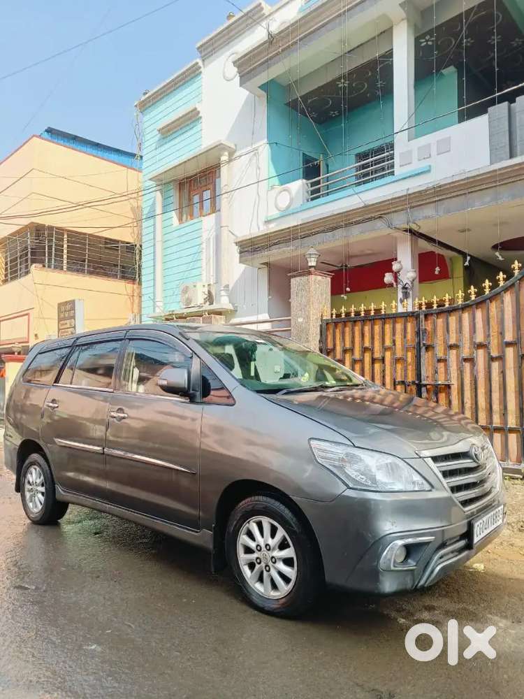 Good Condition Car  Tap Modal Innova 2014