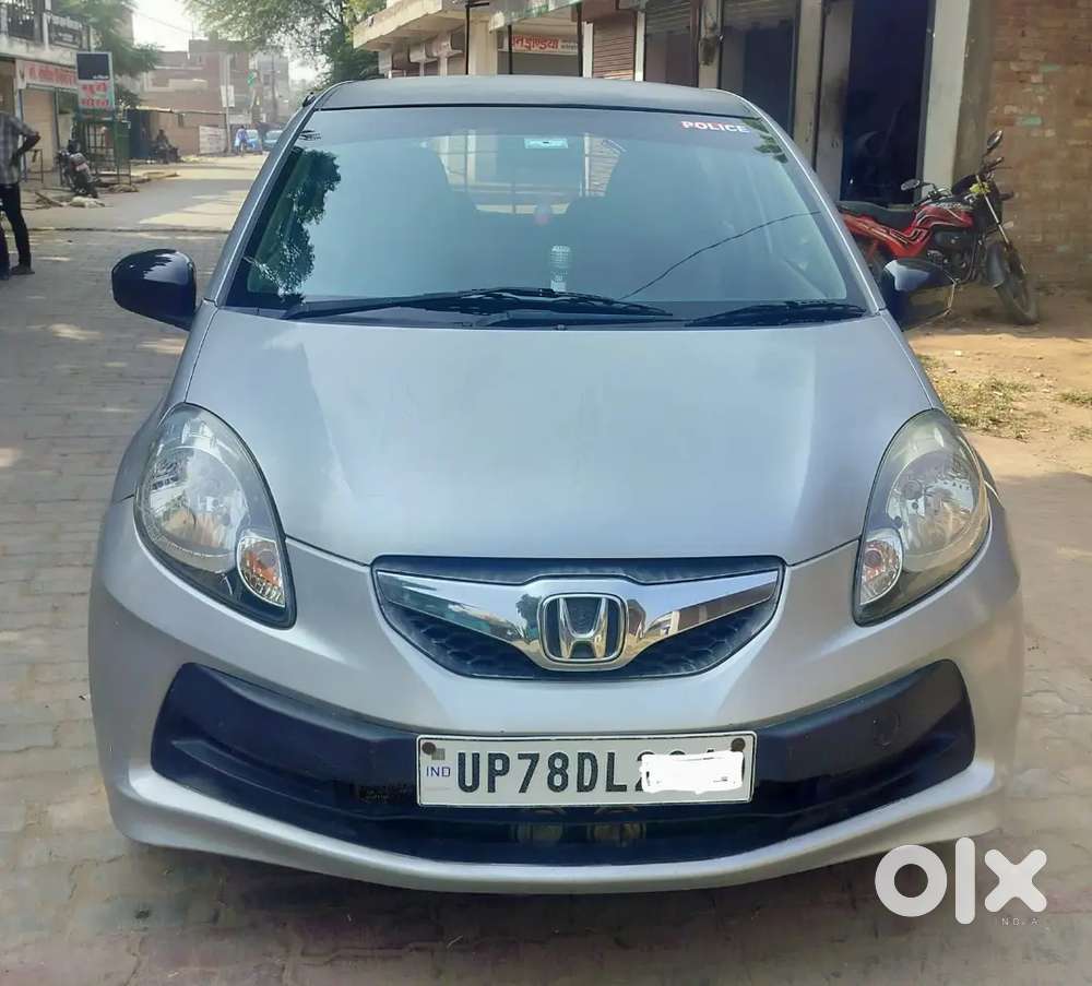 Honda Brio Petrol Mt 2014 With Both Keys All Tyres Are Brand New