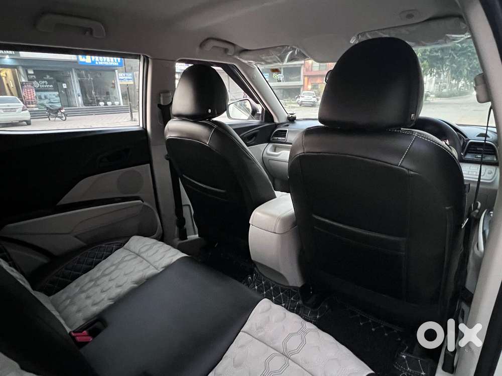 Mahindra Xuv300 W6, 2020, Petrol