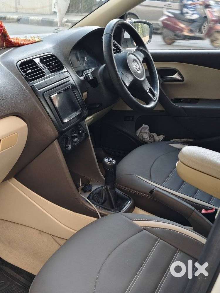 Volkswagen Vento 2010-2013 Petrol Trendline, 2011, Petrol