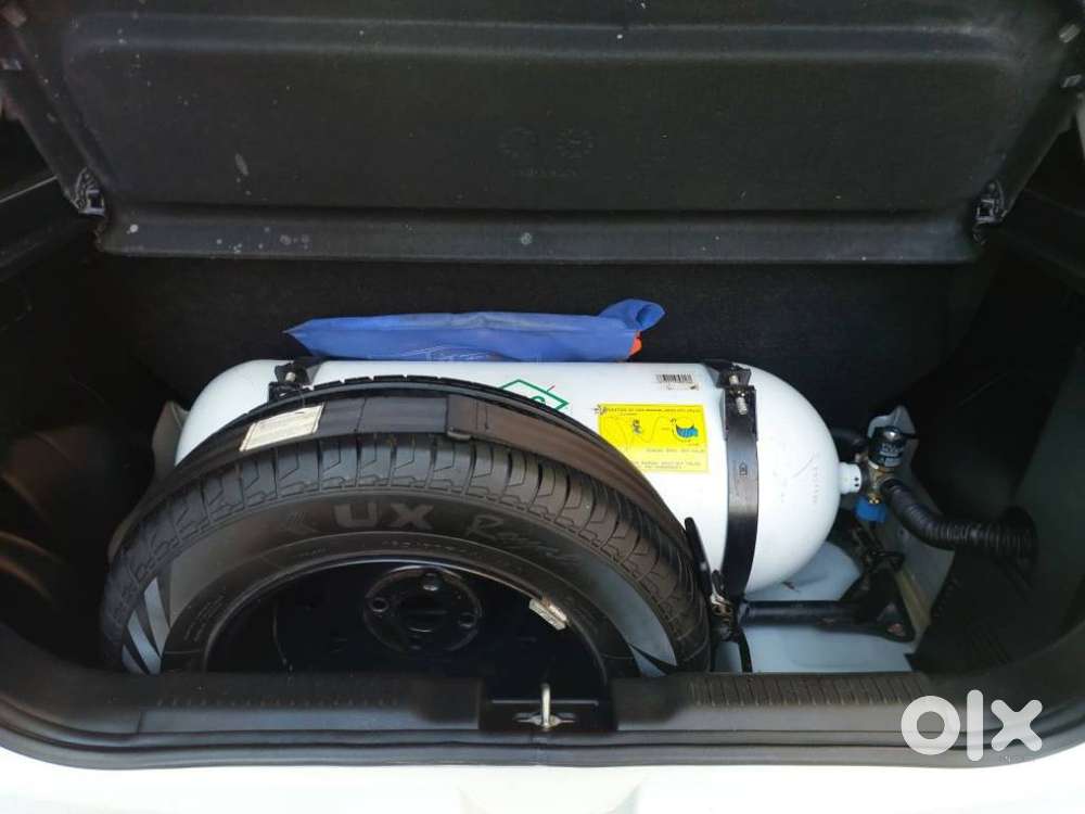 Maruti Suzuki Swift Vxi Cng, 2023, Cng & Hybrids