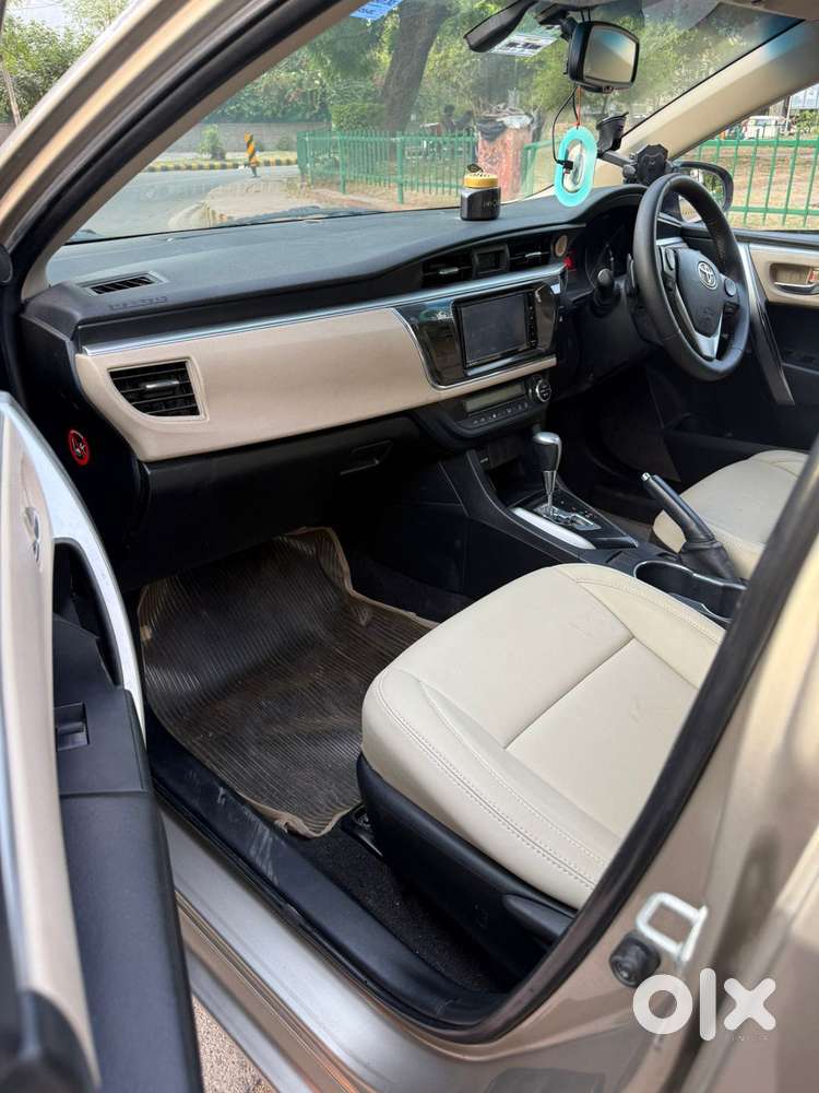 Toyota Corolla Altis Vl, 2015, Petrol