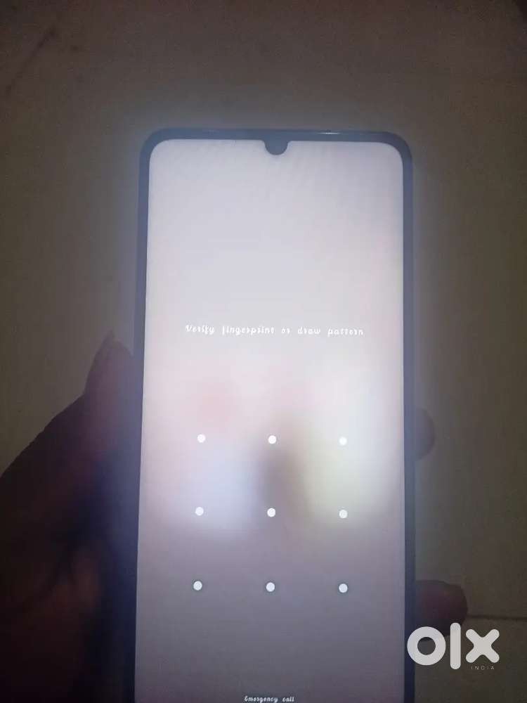 Y21. 6gb 128 gb. 18000