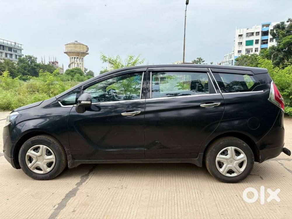 Mahindra Marazzo M4, 2018, Diesel