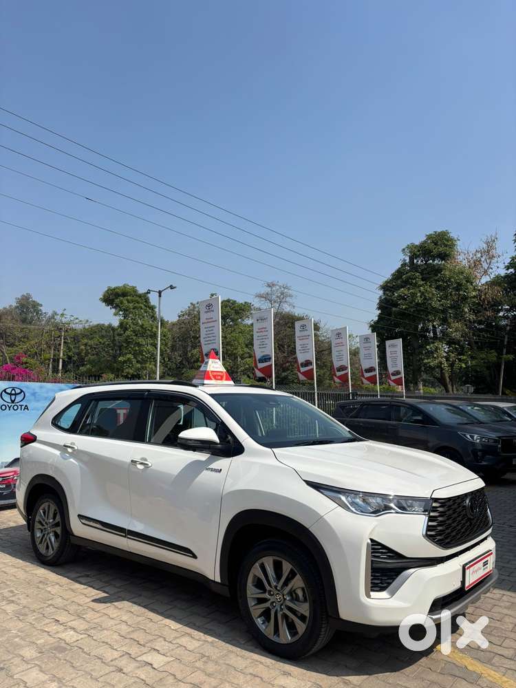 Toyota Innova Hycross 2.0 Zx Hybrid 7 Str, 2024