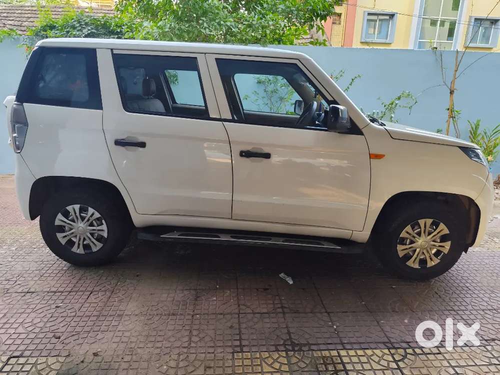 Mahindra Tuv 300 2019 Diesel Well Maintained