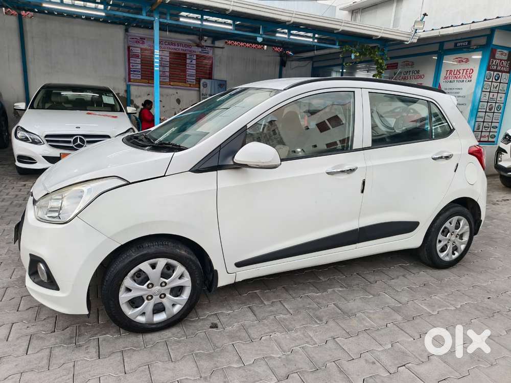 Hyundai Grand I10 Sportz, 2014, Petrol