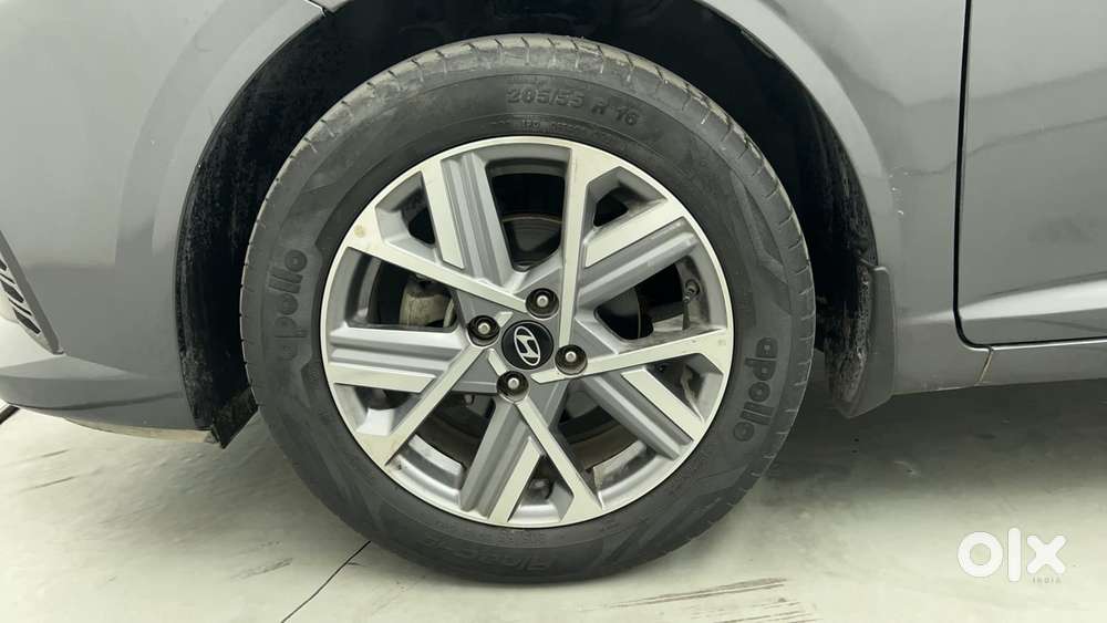 Hyundai Verna 1.5 Sx (o) Vtvt Ivt, 2023, Petrol