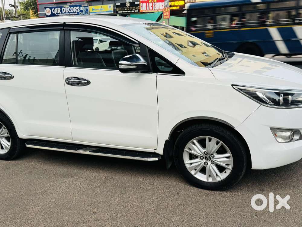 Toyota Innova Crysta 2.4 Z 7 Str, 2016, Diesel