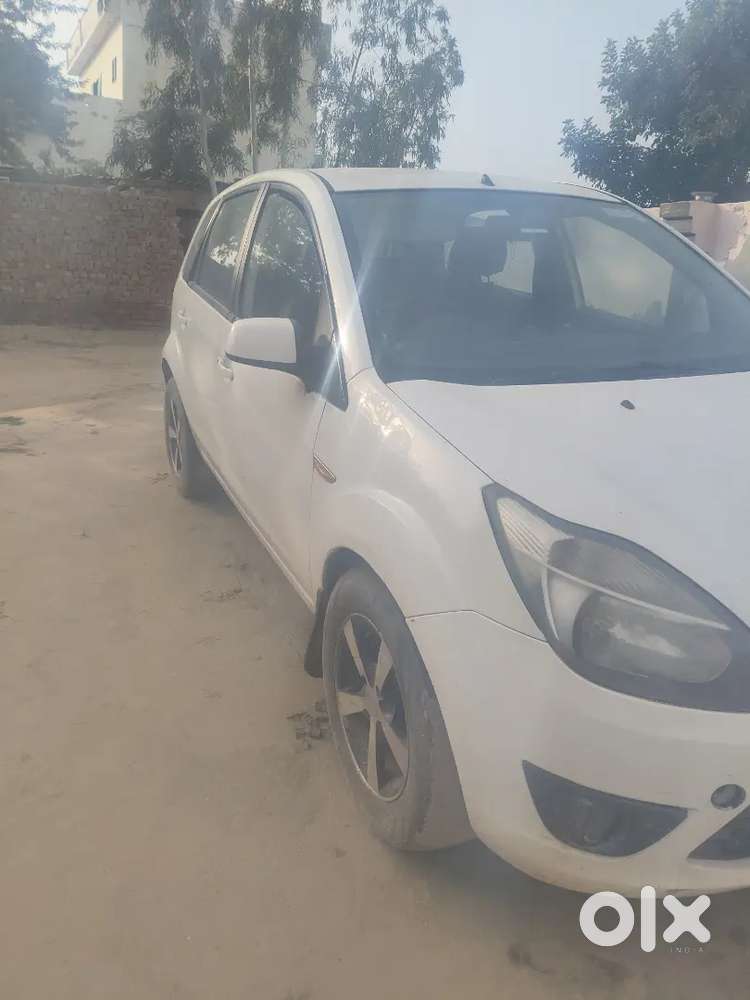Ford Figo Diesel Zxi 2012   All Paper Done