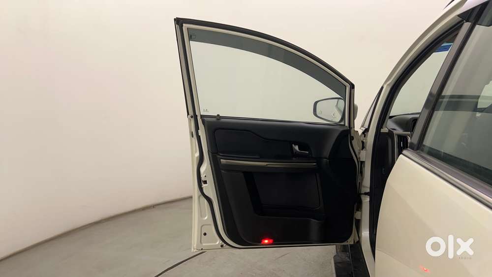 Tata Hexa 2.2 Xta 4x2 7 Str, 2018, Diesel