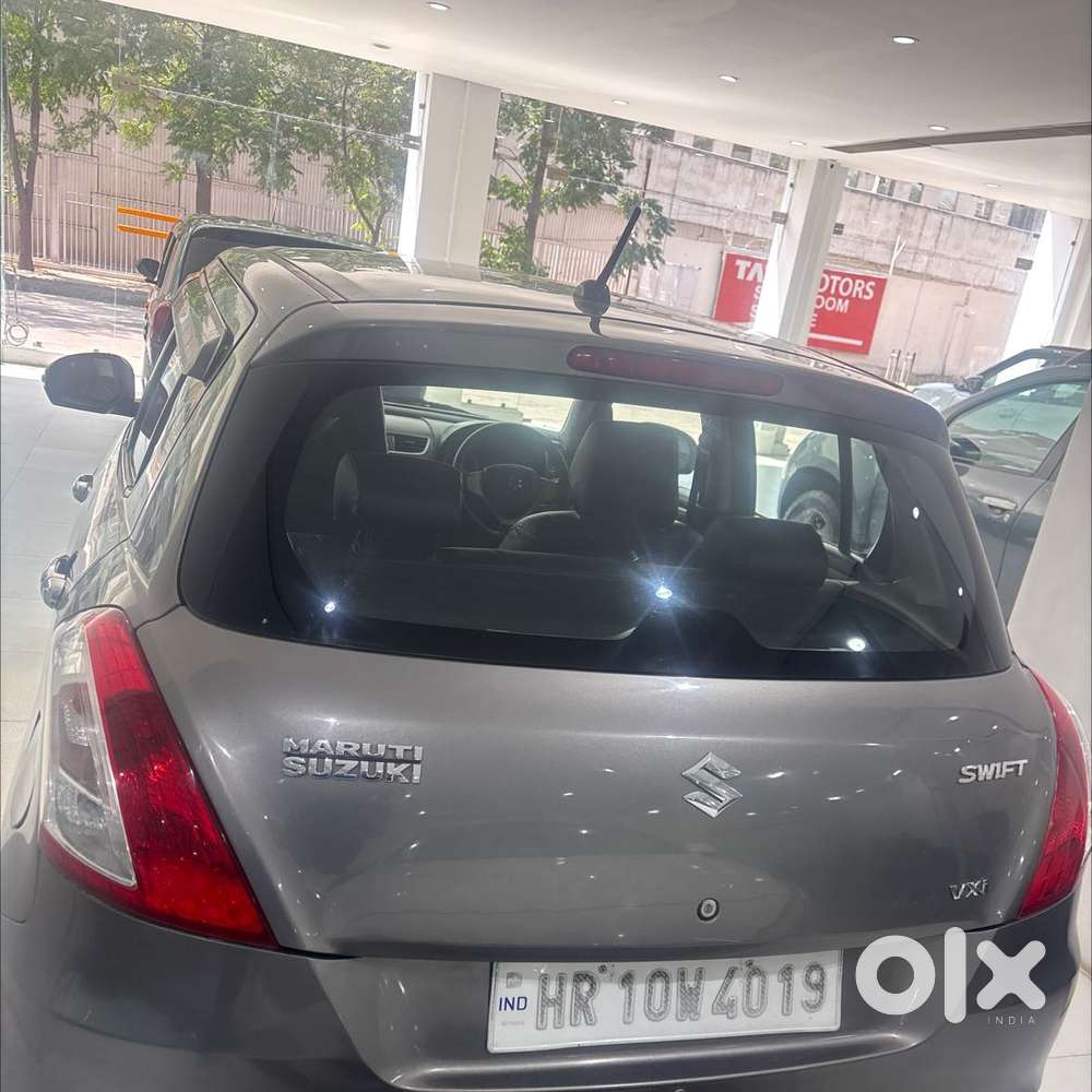 Maruti Suzuki Swift Vxi, 2014, Petrol