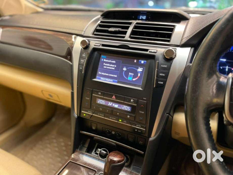 Toyota Camry Hybrid, 2015, Cng & Hybrids