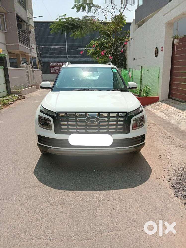 Hyundai Venue Sx Mt, 2022, Petrol