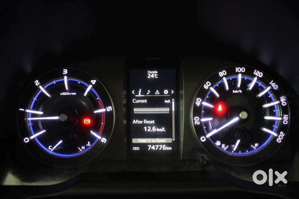 Toyota Innova Crysta 2.4 V, 2024, Diesel