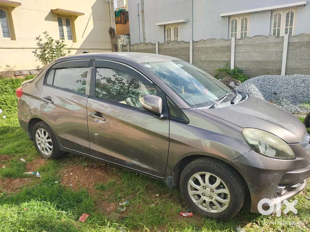 Honda Amaze Top End 2014