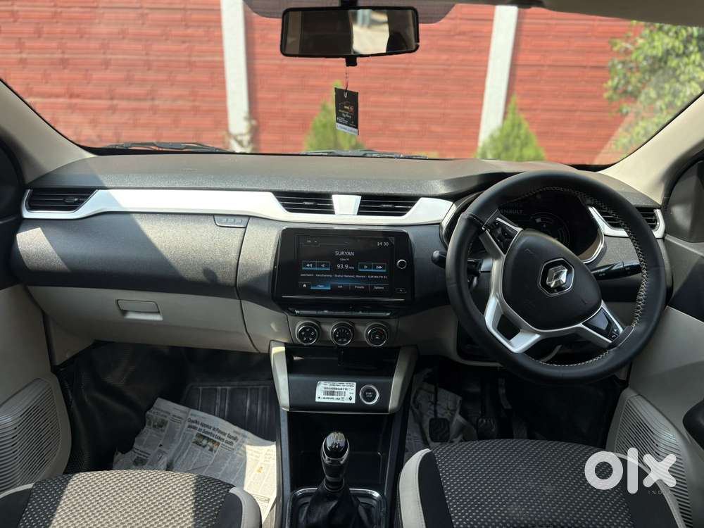 Renault Triber Rxz, 2022, Petrol