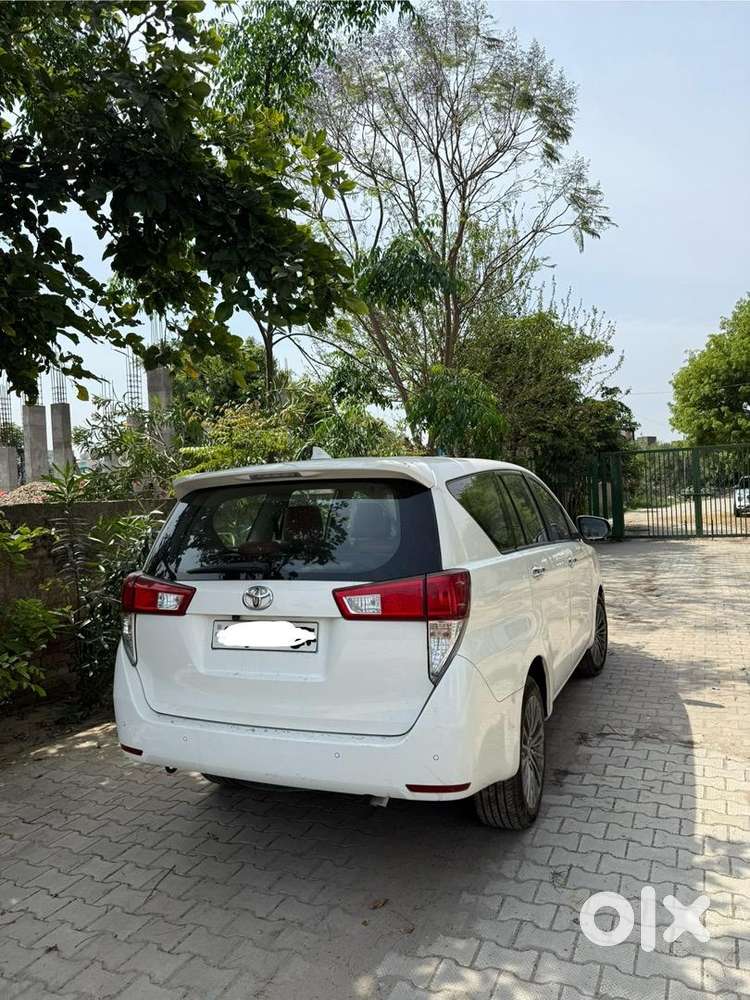 Toyota Innova Crysta 2022 Dec Registe Diesel Automatic Well Maintained