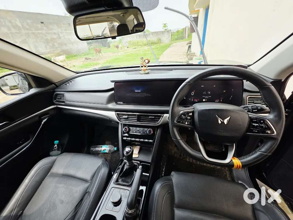Mahindra Xuv700 Diesel 2025 Manual
