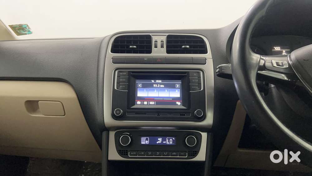 Volkswagen Polo 2009-2013 Petrol Highline 1.2l, 2016, Petrol