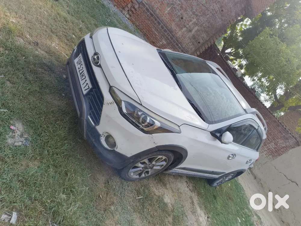 Hyundai I20 Active 2015 Diesel 100000 Km Driven