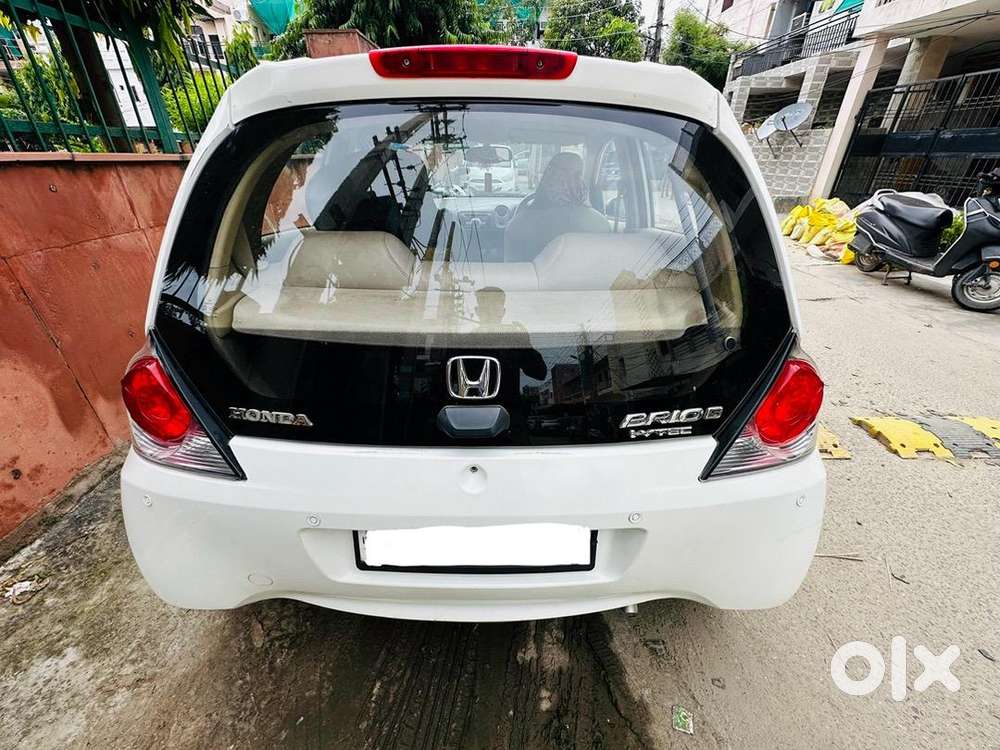 Honda Brio 2012 Petrol Well Maintained