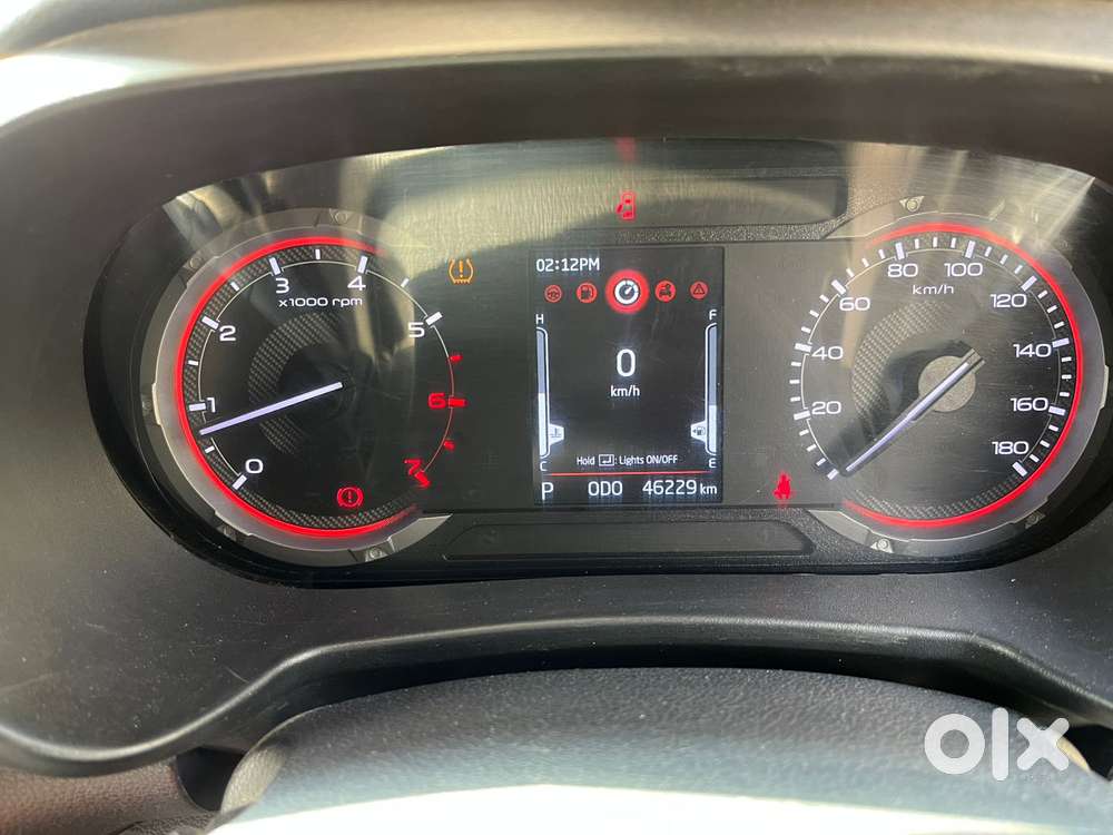 Mahindra Thar Lx 4-str Convertible At, 2022, Petrol