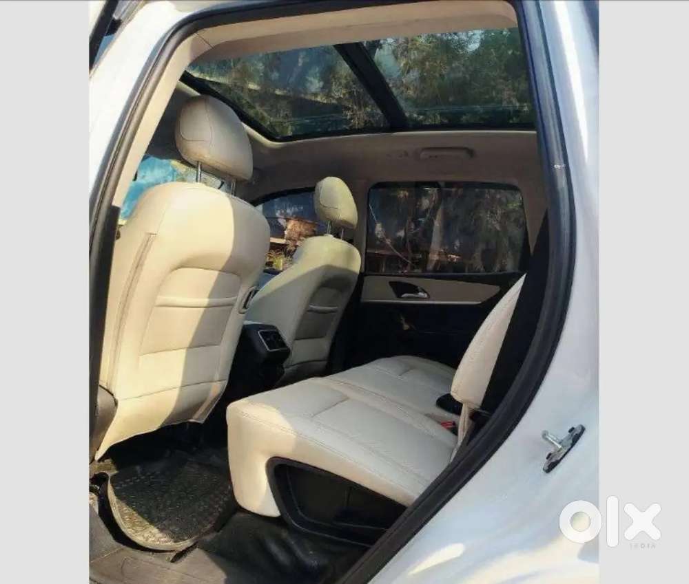 Mahindra Xuv700 2022 Petrol Manual