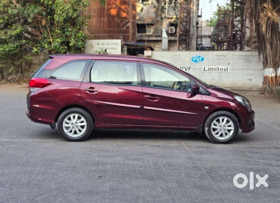 Honda Mobilio 1.5 V I-vtec, 2014, Cng & Hybrids