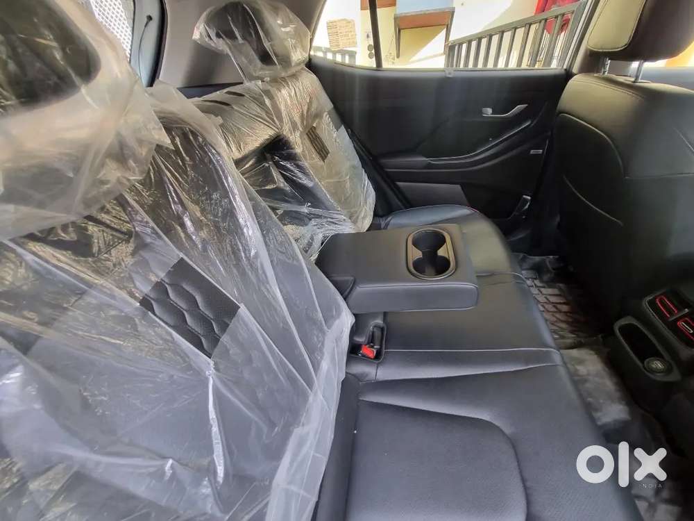 Hyundai Creta 2022 Petrol 27500 Km