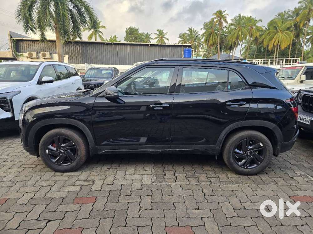 Hyundai Creta 1.5 S Plus Knight Petrol, 2023