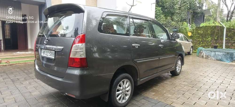Toyota Innova 2.5 Vx 2012