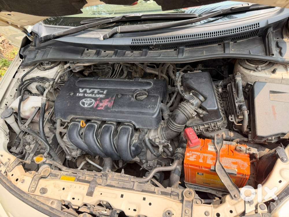 Toyota Corolla Altis 2010 Petrol Manual Car