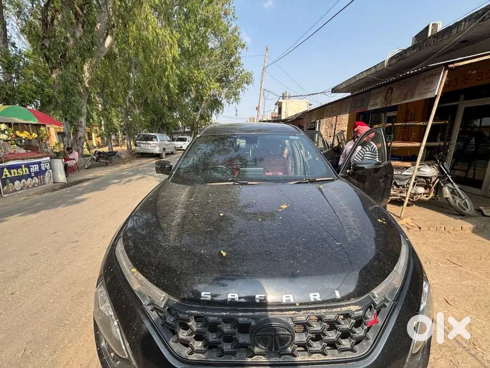 Tata Safari 2023 Diesel 50097 Km Driven Black Colour