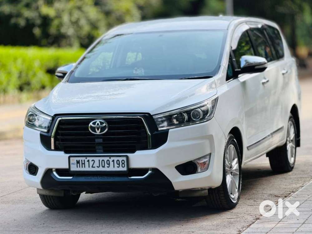Toyota Innova Crysta 2.8z Automatic, 2016, Diesel