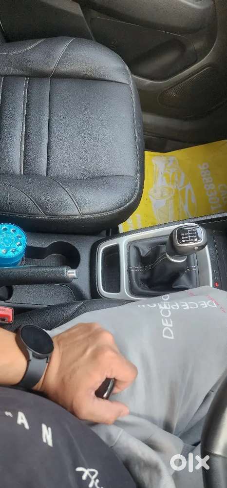 Hyundai Venue 2020 Petrol Well Maintained