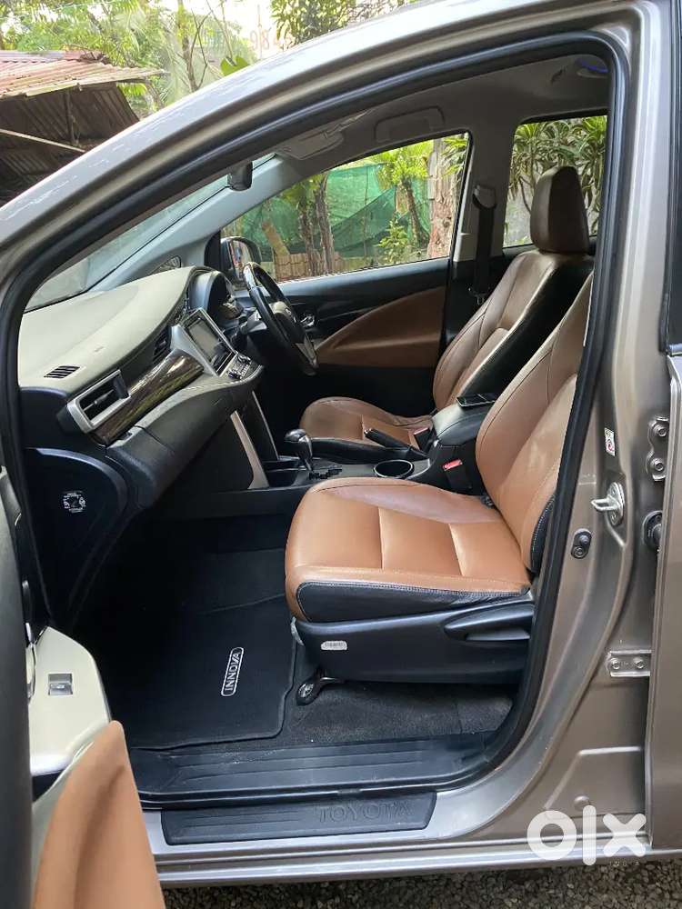 Toyota Innova Crysta 2017