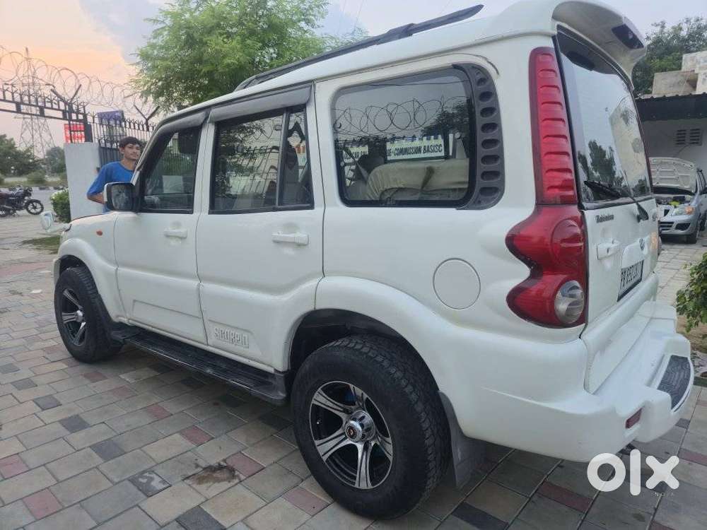 Mahindra Scorpio Sle Bsiv, 2014, Diesel