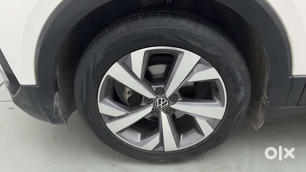 Volkswagen Taigun Topline 1.0 Tsi At (electric Seats), 2022, Petrol