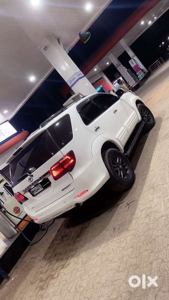 Toyota Fortuner Diesel 2011 Km Driven