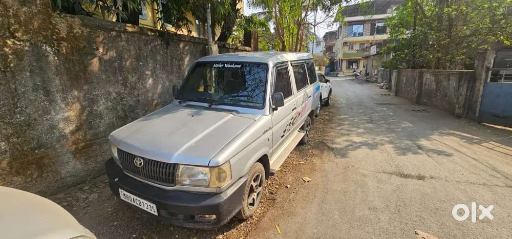 Toyota Qualis 2004 Petrol Well Maintained